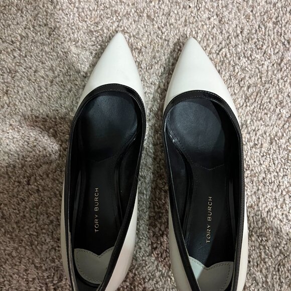 New in Box Tory Burch Pumps - Picture 2 of 6